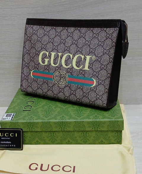 Gucci GG Supreme Pouch