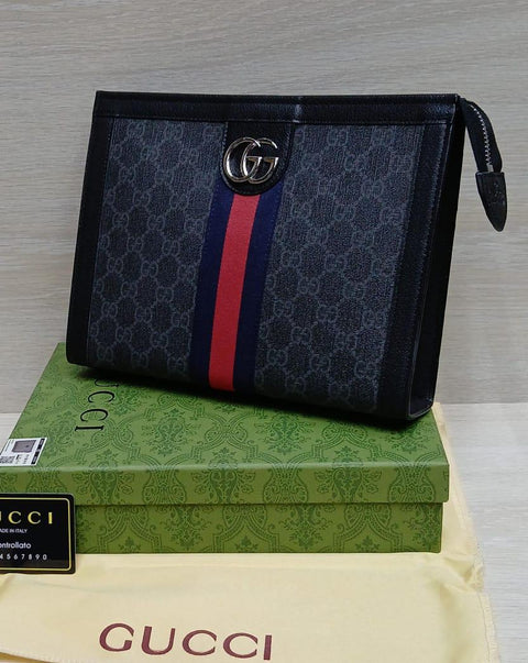 Gucci GG Supreme Pouch