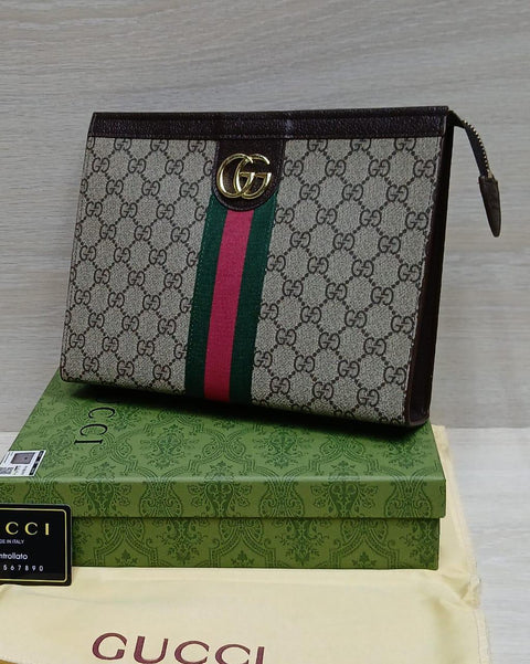 Gucci GG Supreme Pouch